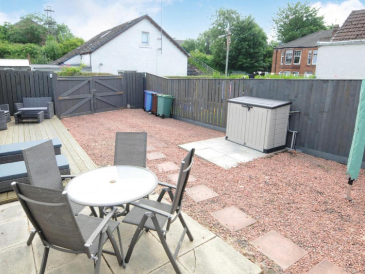 Cheerful One Bedroom Cottage With Parking Space. Glasgow Bagian luar foto