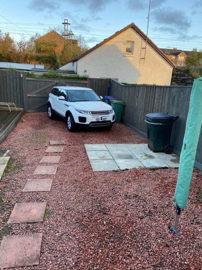 Cheerful One Bedroom Cottage With Parking Space. Glasgow Bagian luar foto