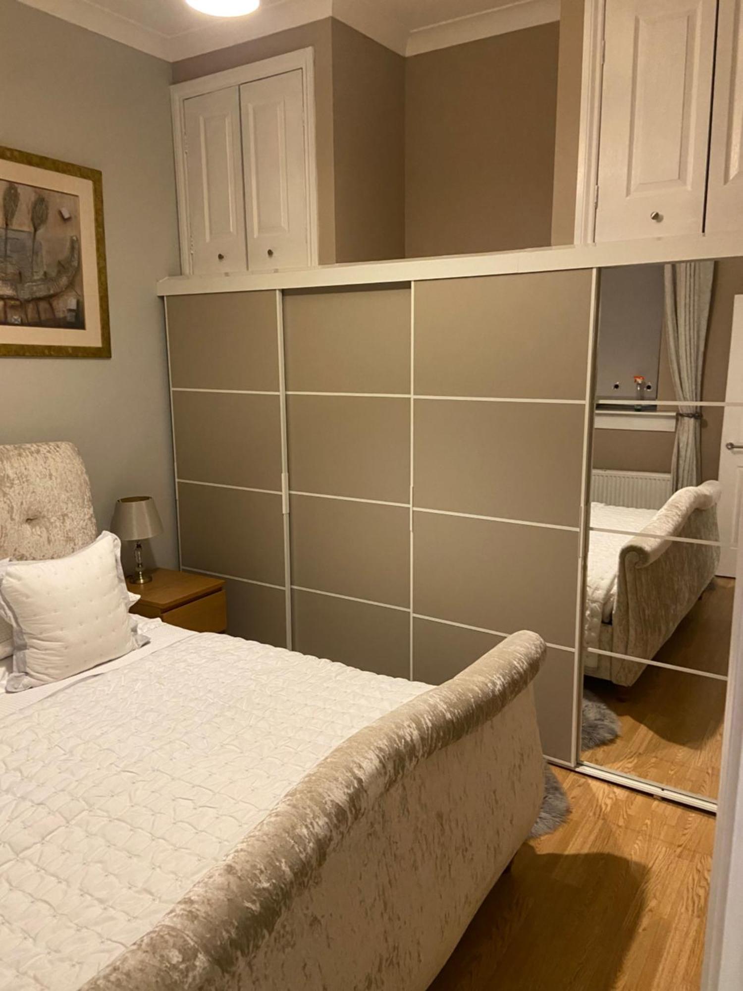 Cheerful One Bedroom Cottage With Parking Space. Glasgow Bagian luar foto